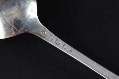 CUILLER A CREME en argent (800). 
DPTS, 1809-1819...