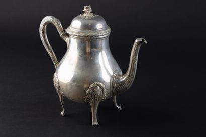 Silver teapot (950).
PARIS, PUIFORCAT, after...