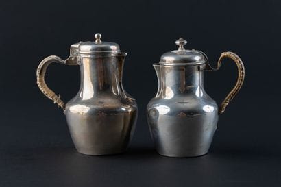 TWO SILVER COFFEE POTS (950). 
PARIS, silversmiths...