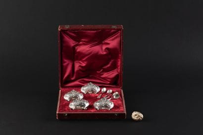 SET OF FOUR SALT SHAKERS AND FOUR SALT SPOONS...