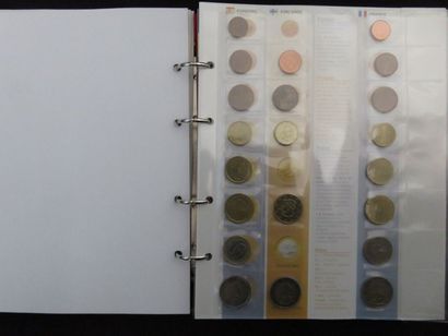 Euros - Collection de + 450 monnaies de 1999...