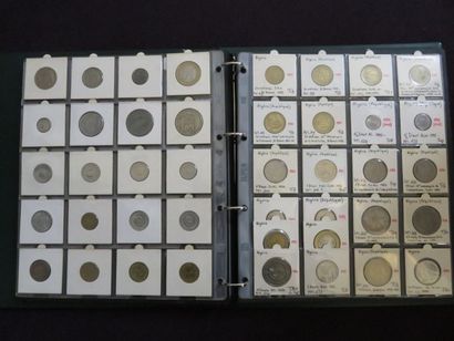 Algérie - Collection de 42 monnaies (2 pages)...
