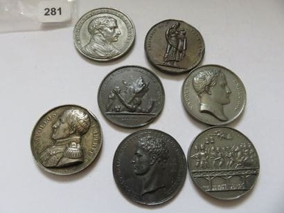 Lot de 7 médailles napoléoniennes en étain...