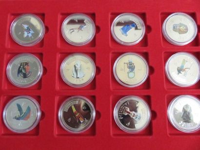 Coffret de 12 médailles 