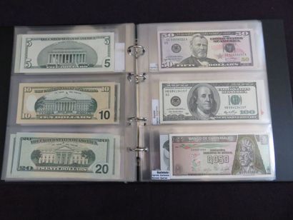 Classeur de 76 billets d'Amérique (dont 75...