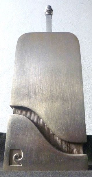 Pierre CARDIN Lampe en fonte d'aluminium...