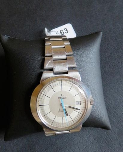 OMEGA - Vers 1970 Montre d'homme en acier,...