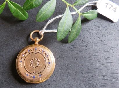Montre pendentif en or rose 750 millièmes,...