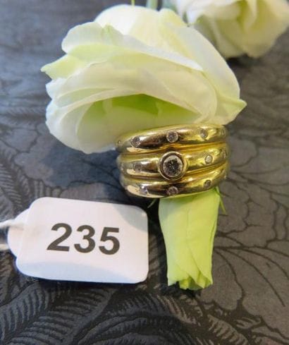 Bague trois joncs or jaune 750 millièmes...