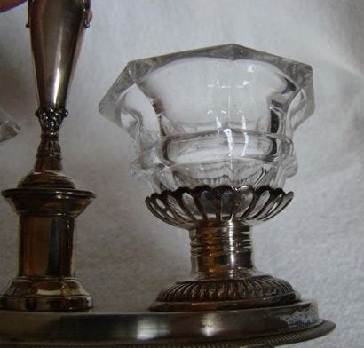 Saleron double, montures et plateau en argent....