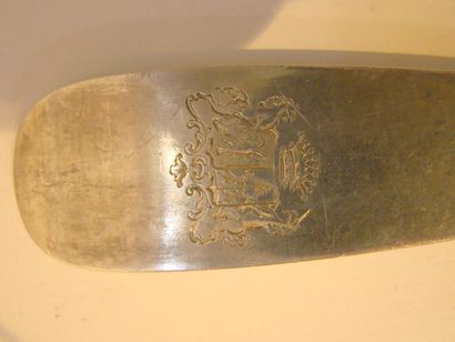 Cuiller à ragout en argent.
Modèle uniplat...