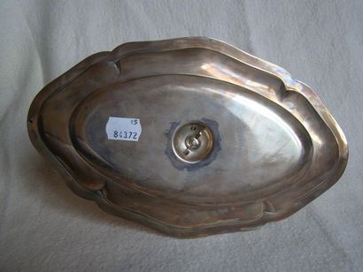 Saucière et son plateau en argent.
Modèle...