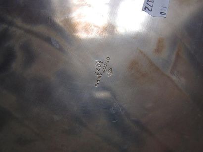 Paire de plats circulaires en argent.
Modèle...