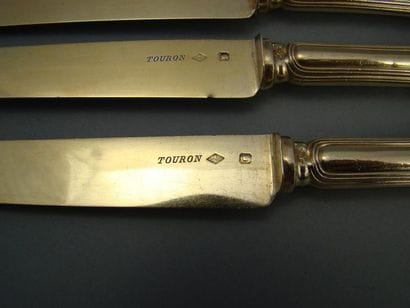 Série de douze cuillers à thé en argent doré...
