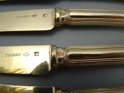 Série de douze cuillers à thé en argent doré...