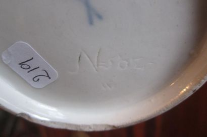 Allemagne Meissen
Bol rond à décor kakiemon...