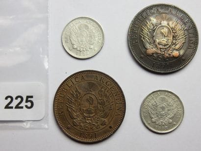 Monnaies - Argentine - Lot de 4 monnaies,...