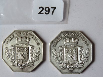 Lot de 2 jetons - Caisse d'Épargne de Poitiers...