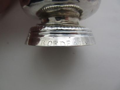 Timbale en argent. Modèle uni mouluré de...