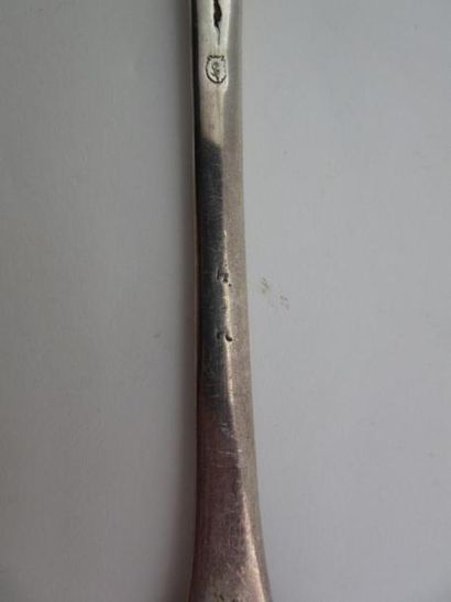 Cuiller à ragoût en argent. Modèle uniplat...