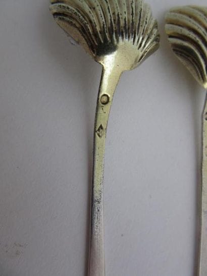 Paire de salerons en argent, intérieur en...