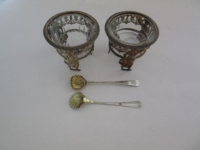 Paire de salerons en argent, intérieur en...