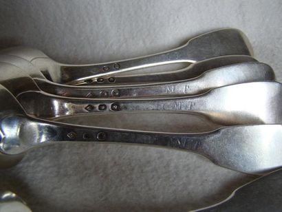 Série de six couverts de table en argent....
