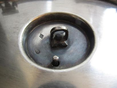 Saucière en argent. Modèle en forme de navette...