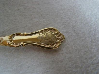 Série de douze cuillers à thé en argent doré...