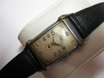 LIP Vers 1950
Montre bracelet en métal chromé,...