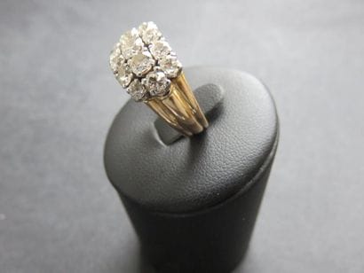 Bague or jaune 750 millièmes et platine??...