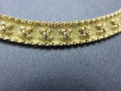 Collier ras de cou semi rigide or jaune 750...