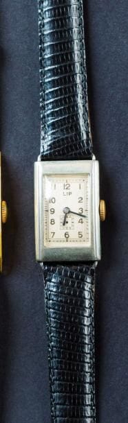 LIP Vers 1940
Montre bracelet en métal rhodié,...