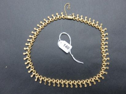 Collier années 40 or jaune 750 millièmes,...