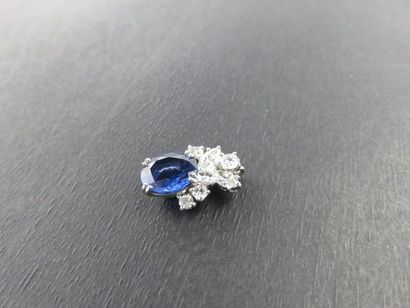 MAUBOUSSIN
Pendentif or gris 750 millièmes...