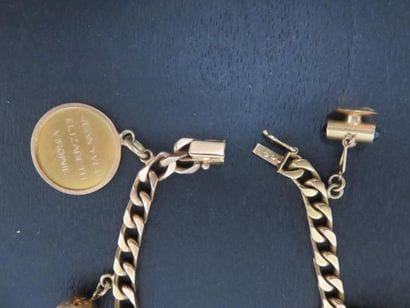Bracelet maille gourmette massive or jaune...