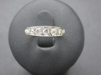 Bague jarretière or gris 750 millièmes, ornée...
