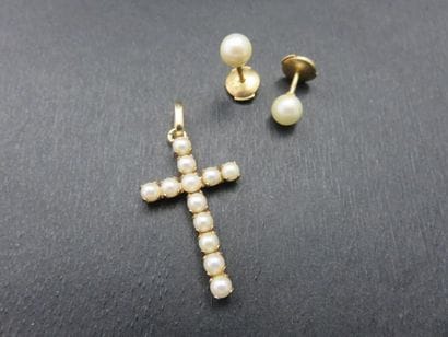 Croix or jaune 750 millièmes agrémentée de...