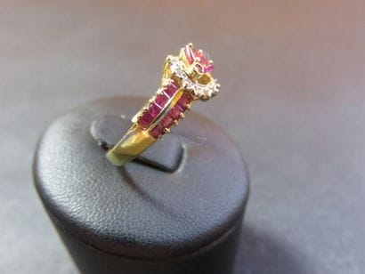 Bague or jaune 750 millièmes ornée de 11...