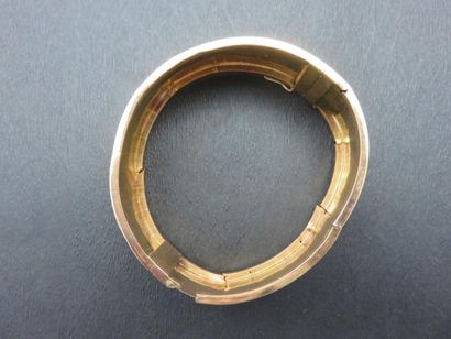 Bracelet jonc creux ouvrant en or jaune 750...