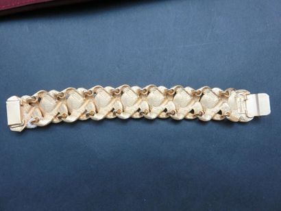 Guy LAROCHE
Bracelet manchette au décor de...