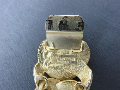 Guy LAROCHE
Bracelet manchette au décor de...