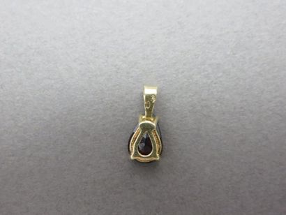 Pendentif or jaune 750 millièmes, orné d'un...