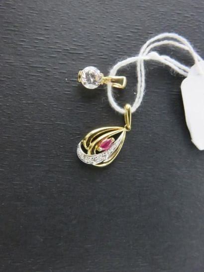 Pendentif or jaune 750 millièmes retenant...