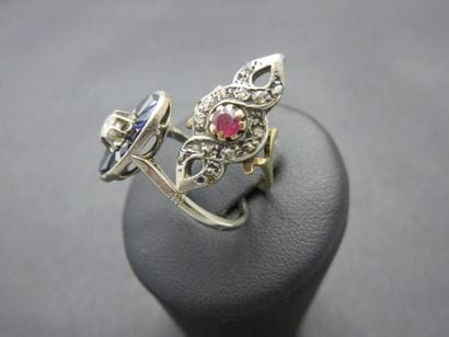 Bague des années 30, or gris 750 millièmes...