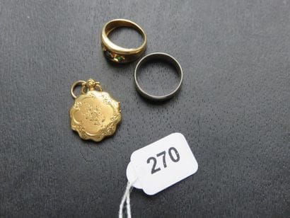 Lot or 750 millièmes composé d'une alliance,...