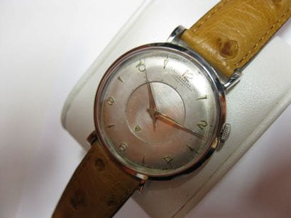 JAEGER-LECOULTRE VERS 1950
Montre bracelet...