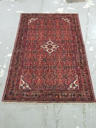 Tapis d'Iran NAHAVAND en laine points noués...