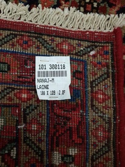Tapis d'Iran NANAJ en laine points noués...