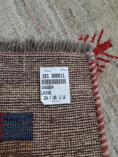 Tapis d'Iran GABBEH en laine points noués...